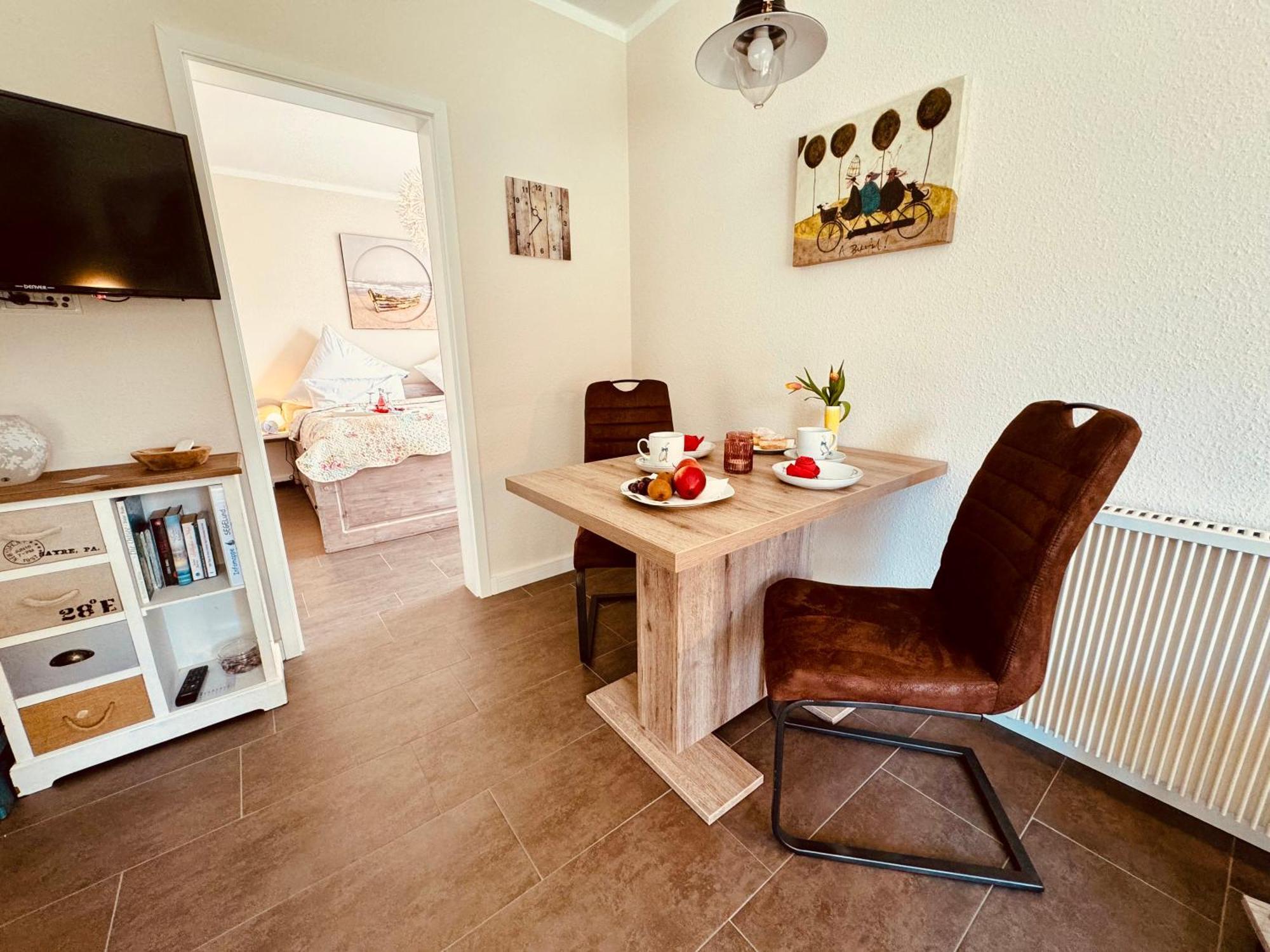 Segelund - Zeit Fuer Uns- Ruhige Und Sonnige Ferienwohnung Mit Terrasse Und Garten Nahe Strand Und Ostsee Schonhagen  Exterior photo